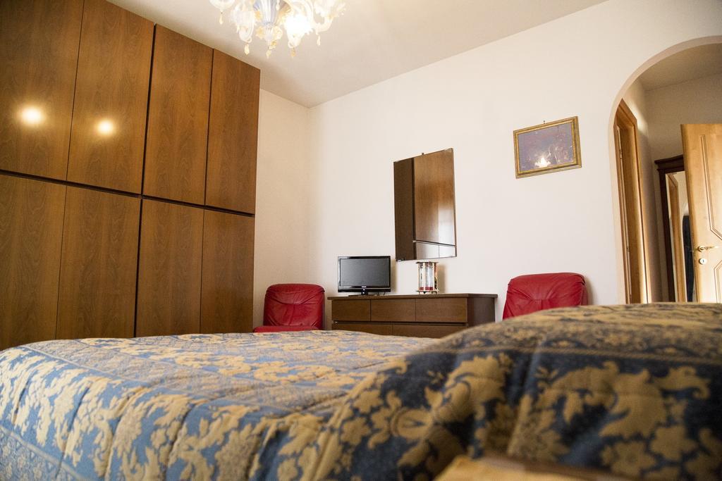 B&B Nuovo Paradiso Pescia Pokój zdjęcie